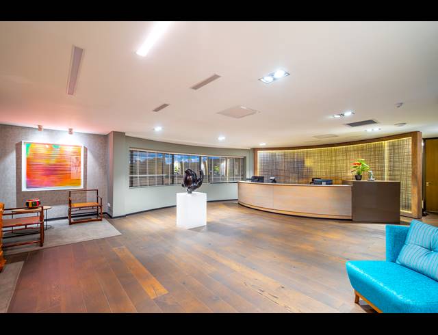 1,135M² OFFICE FOR SALE IN PARKTOWN